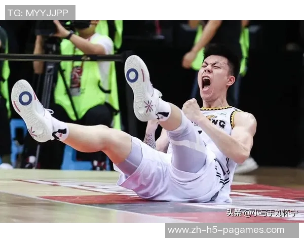 张镇麟砍下28分赵继伟达成里程碑辽宁队险胜上海实现双杀